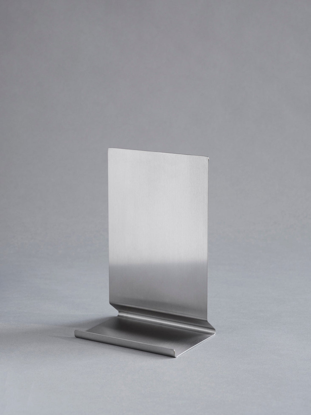 MOEBE BOOK STAND - CHROME