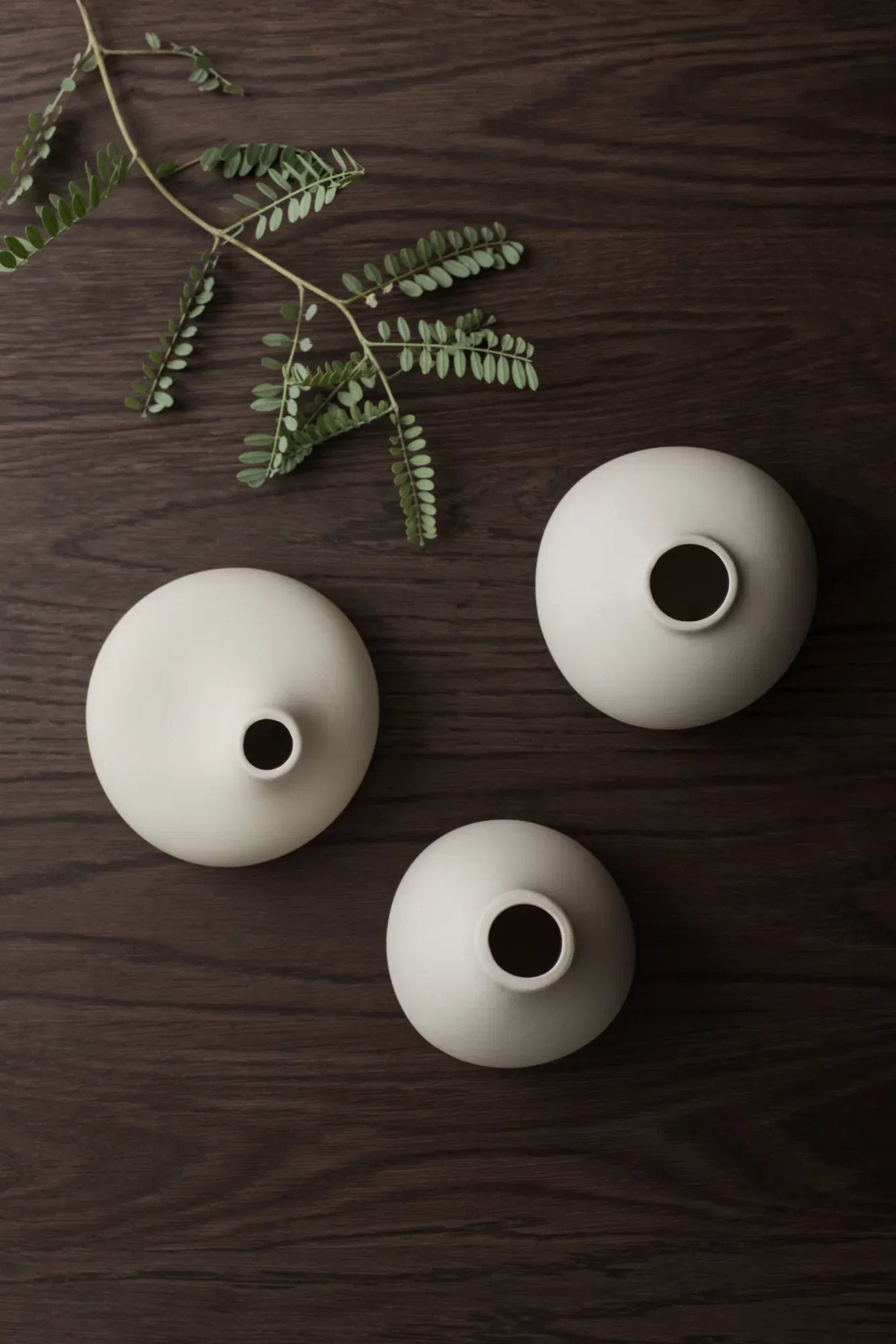 NONA WHITE - SET VAN 3 VAASJES