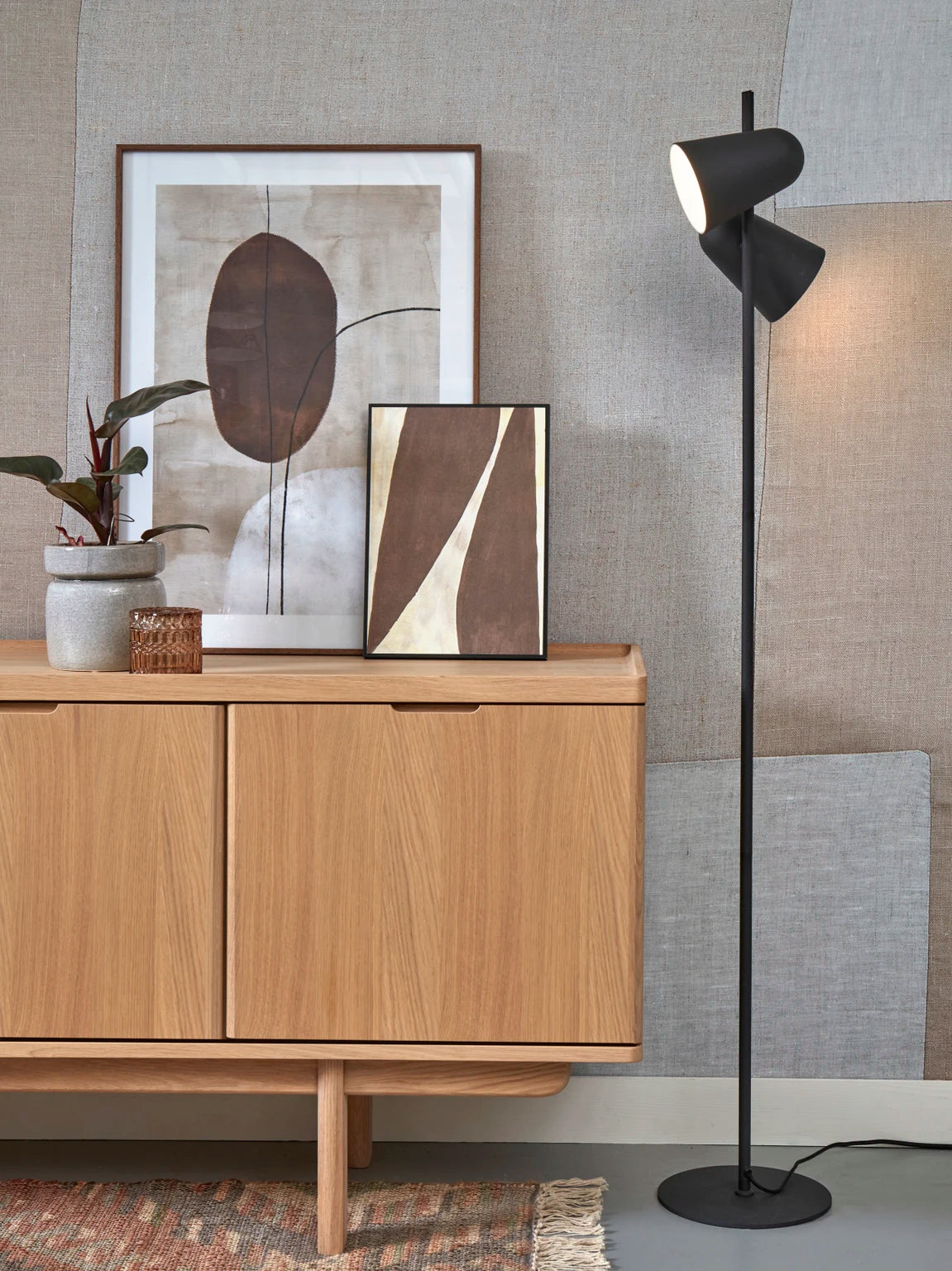 VLOERLAMP SALAMANCA / ZWART