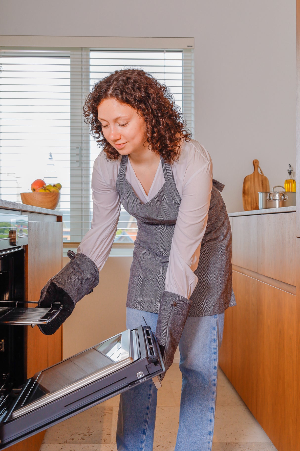 KEUKENSCHORT RUGA - ZWART