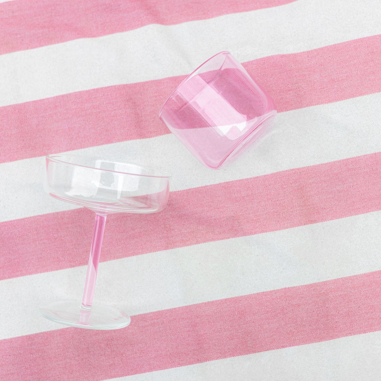 FIZZ SET VAN 2 CHAMPAGNE COUPES - ROZE