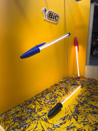 BIC LAMP - ZWART