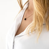 GOUDEN KETTING - ZWARTE CILINDER HANGER